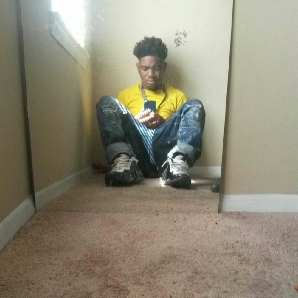 Meet your Posher, Demarion